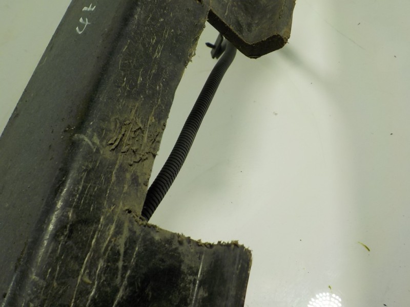 Recambio de refuerzo paragolpes trasero para kia carnival ii 2.9 crdi cat referencia OEM IAM   