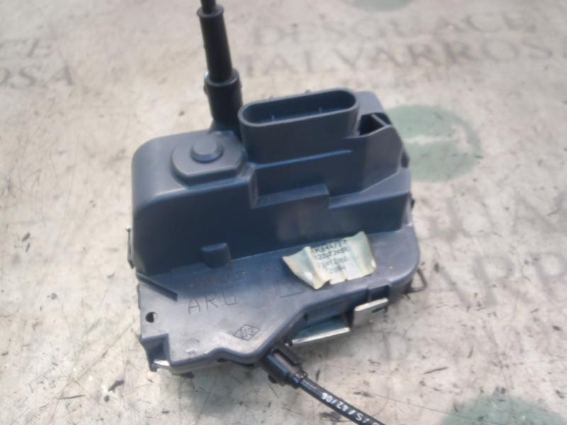 Recambio de cerradura puerta trasera izquierda para renault megane ii classic berlina confort expression referencia OEM IAM   