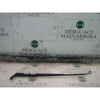 BRAZO LIMPIA DELANTERO DERECHO 