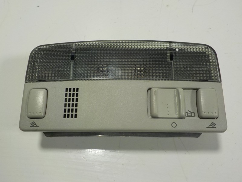 Recambio de piloto interior para seat arona 1.6 tdi referencia OEM IAM 3B0947105CY20 3B0947105C 703002590