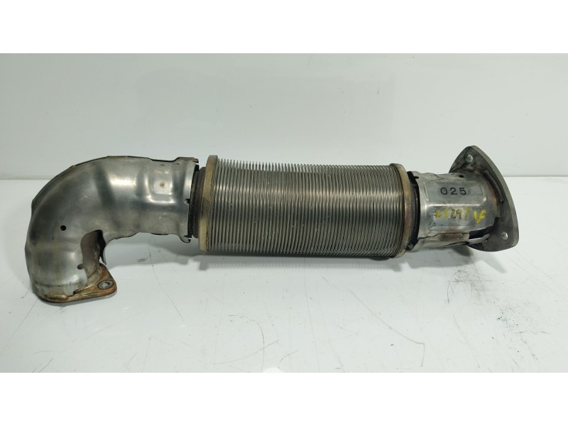 Recambio de salida colector para fuso (mitsubishi) canter 3s13 referencia OEM IAM   