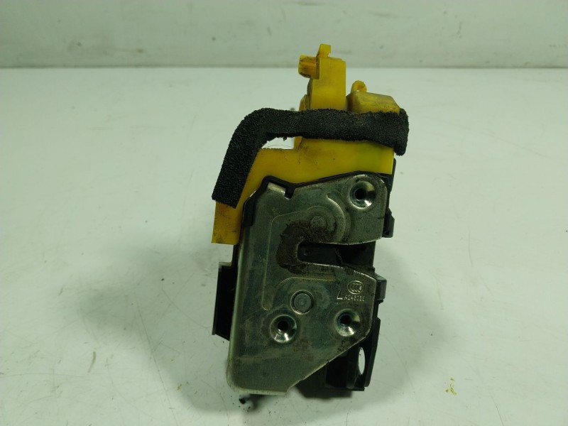 Recambio de cerradura puerta delantera izquierda para kia ceed 1.4 tgdi cat referencia OEM IAM  81310A2000 