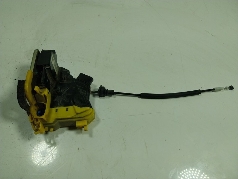 Recambio de cerradura puerta delantera izquierda para kia ceed 1.4 tgdi cat referencia OEM IAM  81310A2000 