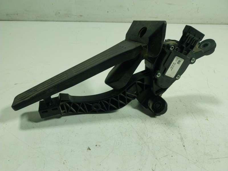 Recambio de potenciometro pedal para kia ceed 1.4 tgdi cat referencia OEM IAM  327003XXXX 