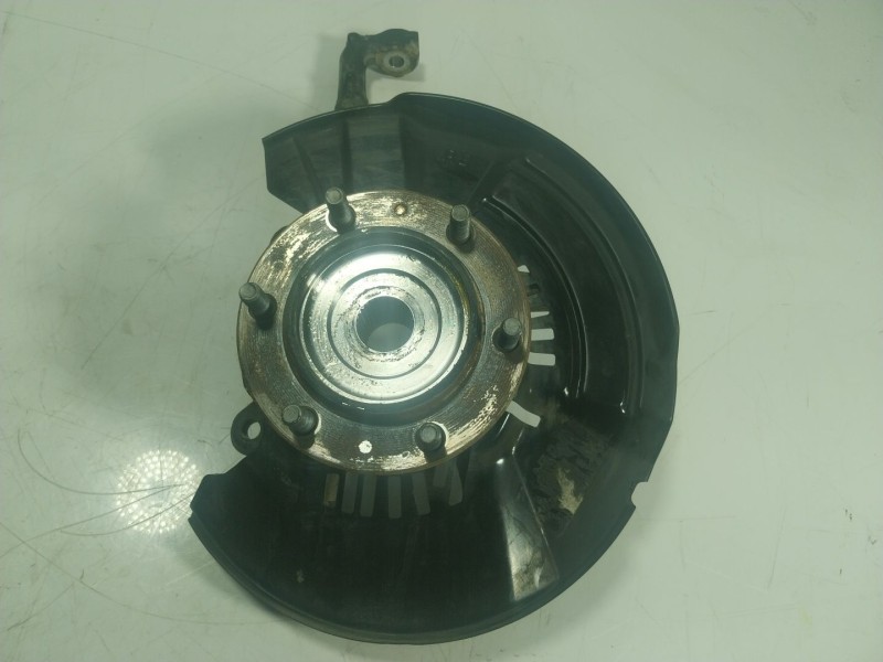 Recambio de mangueta delantera derecha para toyota hilux referencia OEM IAM 43502KK010  90366F0002