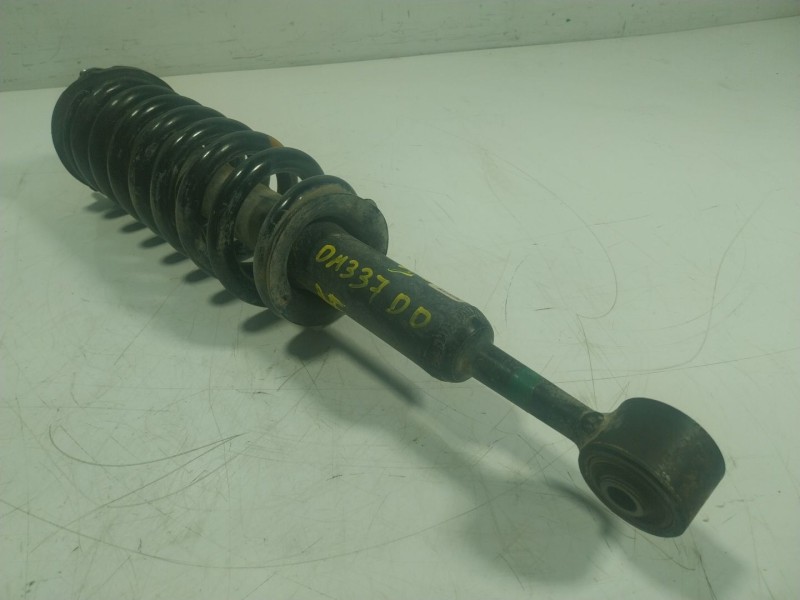 Recambio de amortiguador delantero derecho para toyota hilux referencia OEM IAM 485108Z207 485100KD40A 