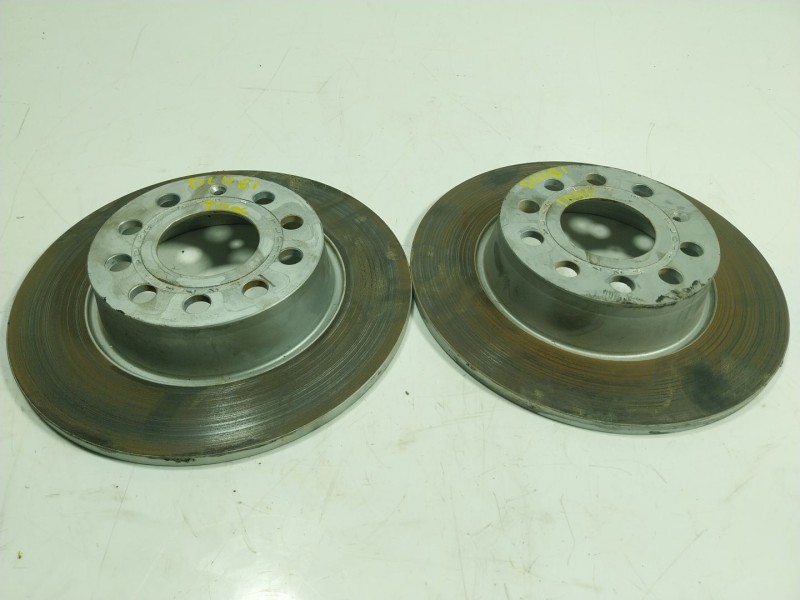 Recambio de disco freno trasero para cupra leon sportstourer (kl8) 1.4 tsi phev referencia OEM IAM 5Q0615601D  