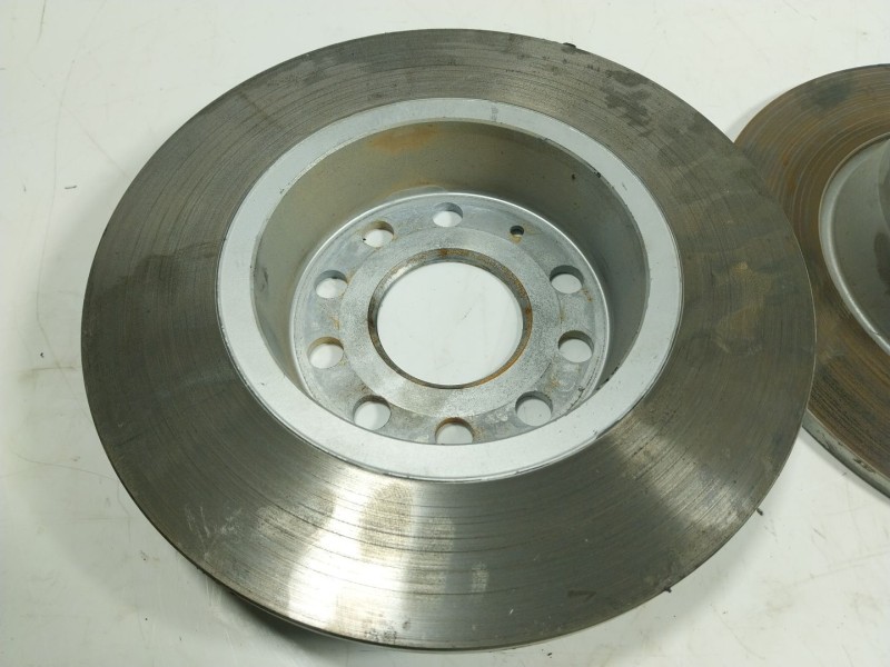 Recambio de disco freno trasero para cupra leon sportstourer (kl8) 1.4 tsi phev referencia OEM IAM 5Q0615601D  