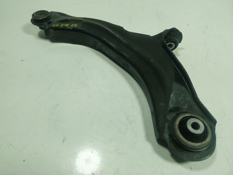 Recambio de brazo suspension inferior delantero derecho para renault zoe 68 kw referencia OEM IAM   