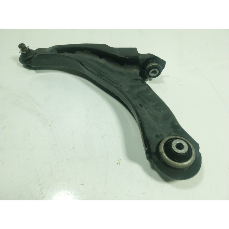 Recambio de brazo suspension inferior delantero izquierdo para renault zoe 68 kw referencia OEM IAM   