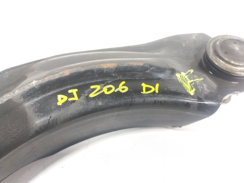 Recambio de brazo suspension inferior delantero izquierdo para renault zoe 68 kw referencia OEM IAM   