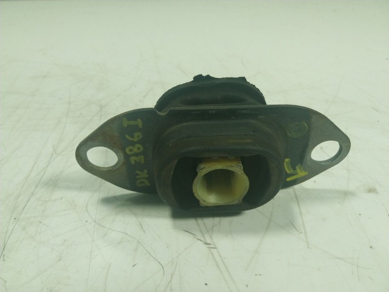 Recambio de soporte motor izquierdo para renault zoe 68 kw referencia OEM IAM   