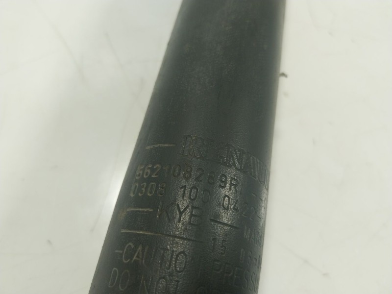 Recambio de amortiguador trasero derecho para renault zoe 68 kw referencia OEM IAM  562108289R 