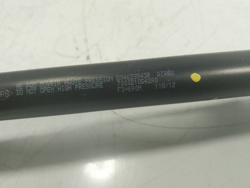 Recambio de retenedor puerta para renault twizy urban referencia OEM IAM  804623943R 