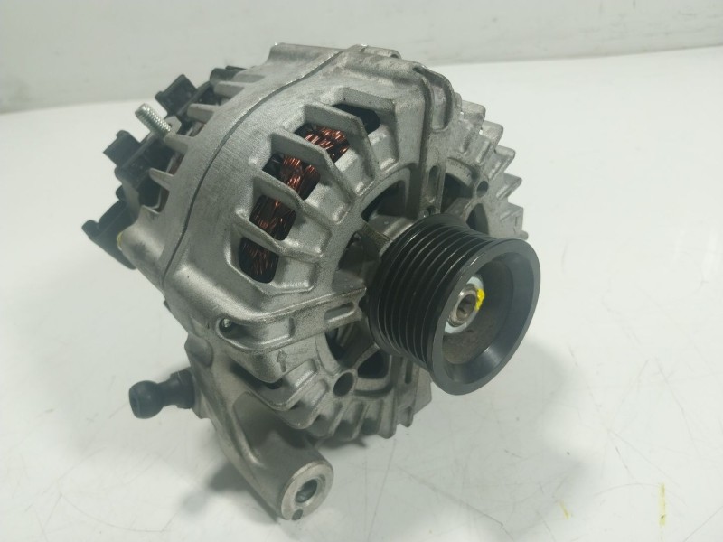 Recambio de alternador para bmw serie 5 lim. (f10) 3.0 turbodiesel referencia OEM IAM  F8618S011 