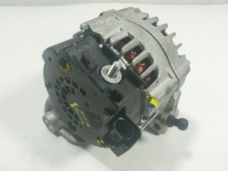Recambio de alternador para bmw serie 5 lim. (f10) 3.0 turbodiesel referencia OEM IAM  F8618S011 