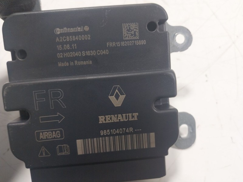 Recambio de centralita airbag para renault zoe 68 kw referencia OEM IAM  985104074R 