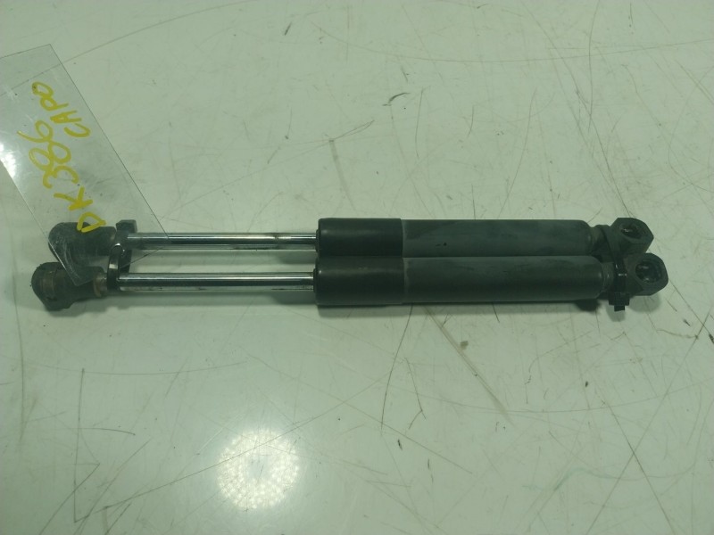 Recambio de amortiguador capot para renault zoe 68 kw referencia OEM IAM  654707388R 