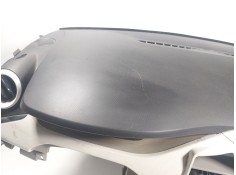 Recambio de salpicadero para renault zoe 68 kw referencia OEM IAM    2