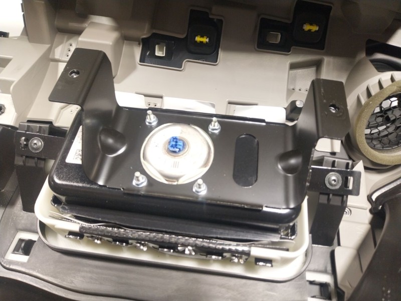 Recambio de salpicadero para renault zoe 68 kw referencia OEM IAM   