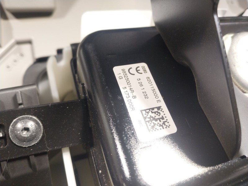 Recambio de salpicadero para renault zoe 68 kw referencia OEM IAM   