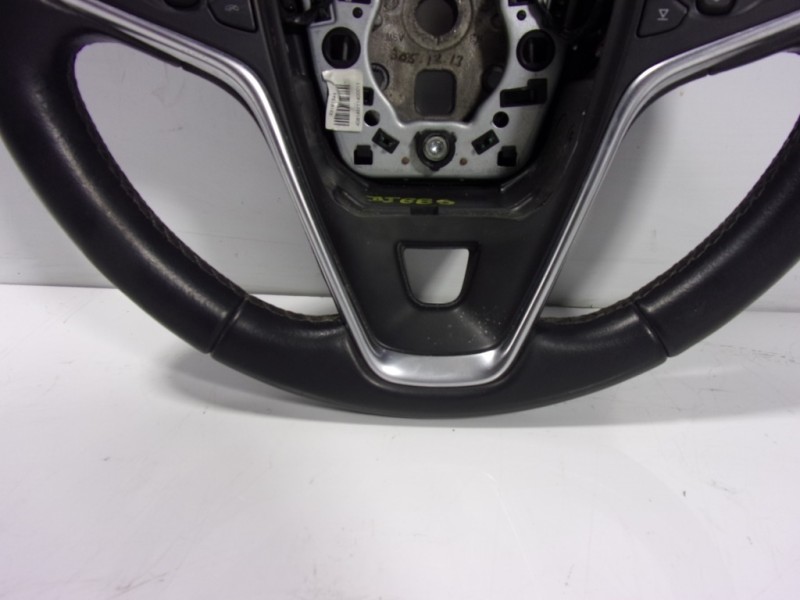 Recambio de volante para opel insignia berlina 2.0 cdti cat referencia OEM IAM 23191544  