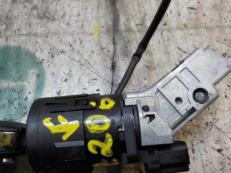 Recambio de antirrobo para peugeot 308 1.6 hdi referencia OEM IAM 1608682880 9663123380 