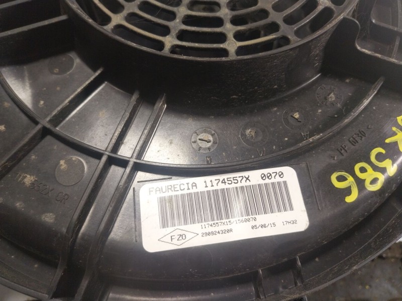 Recambio de motor calefaccion para renault zoe 68 kw referencia OEM IAM  290924320R 