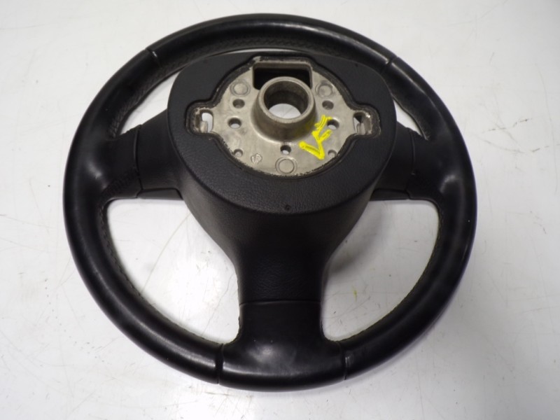 Recambio de volante para volkswagen tiguan (5n1) 2.0 tdi referencia OEM IAM 1Q0419091AG 1K0959538F 