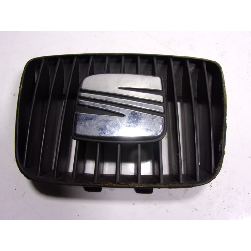 Recambio de rejilla paragolpes central para seat ibiza (6k1) 1.4 referencia OEM IAM   