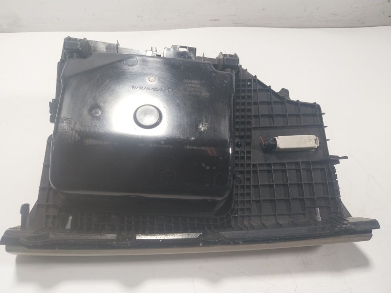 Recambio de guantera para bmw serie 5 lim. (f10) 3.0 turbodiesel referencia OEM IAM  9166683 