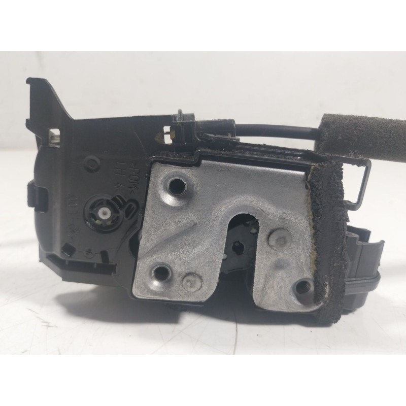 Recambio de cerradura puerta trasera izquierda para renault zoe referencia OEM IAM  825037100R 