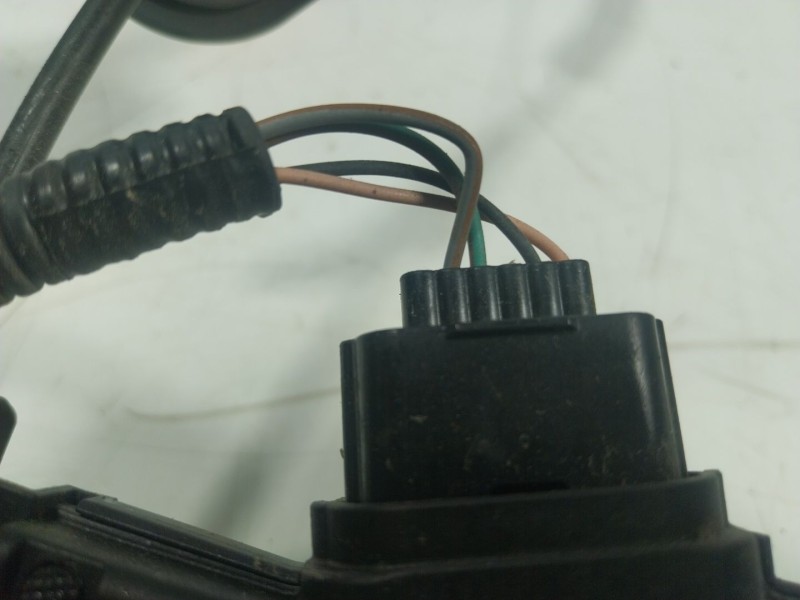 Recambio de cerradura puerta trasera izquierda para renault zoe referencia OEM IAM  825037100R 