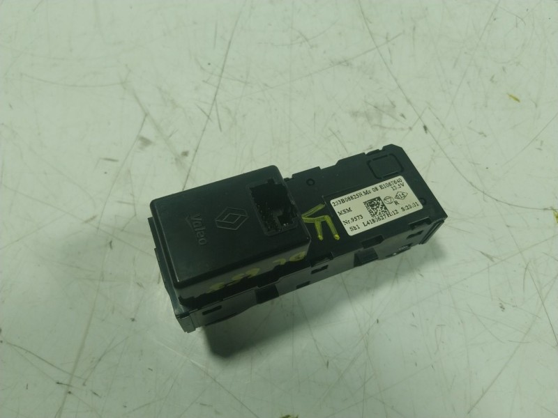 Recambio de mando radio para renault zoe referencia OEM IAM  253B08825R 