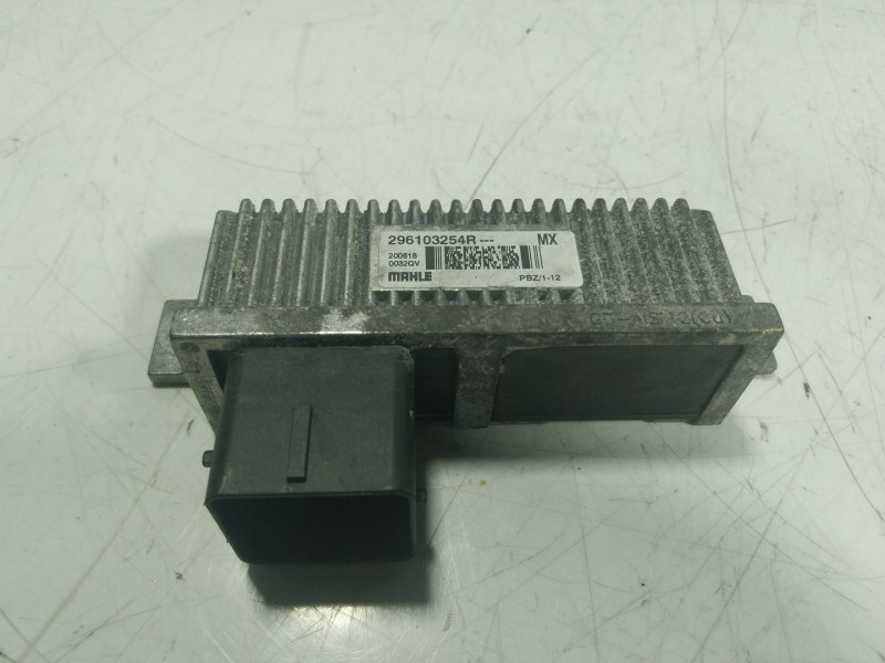 Recambio de caja precalentamiento para renault zoe referencia OEM IAM  296103254R 