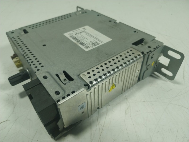 Recambio de sistema audio / radio cd para renault zoe referencia OEM IAM  281151536R 