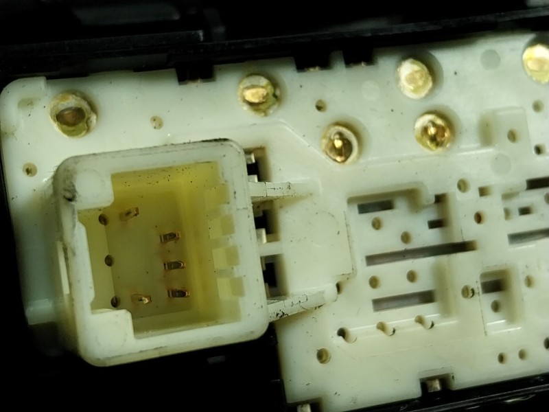 Recambio de mando elevalunas trasero derecho para lexus ct 1.8 16v cat (híbrido) referencia OEM IAM  7427176010 