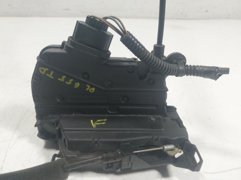 Recambio de cerradura puerta trasera derecha para renault zoe referencia OEM IAM  825029017R 