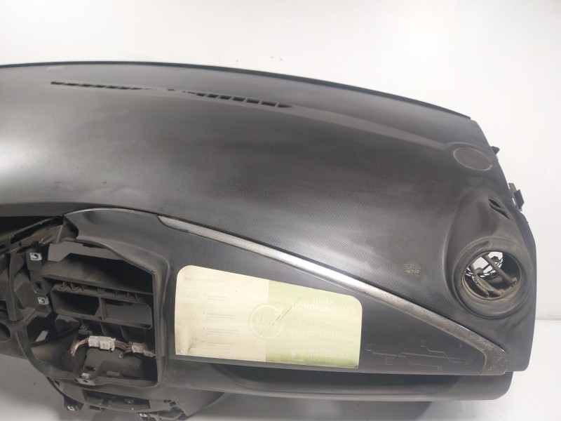 Recambio de salpicadero para renault zoe 68 kw referencia OEM IAM   