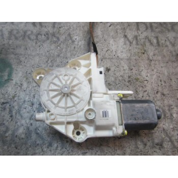 MOTOR ELEVALUNAS DELANTERO IZQUIERDO 1738645 995208101 0130822217