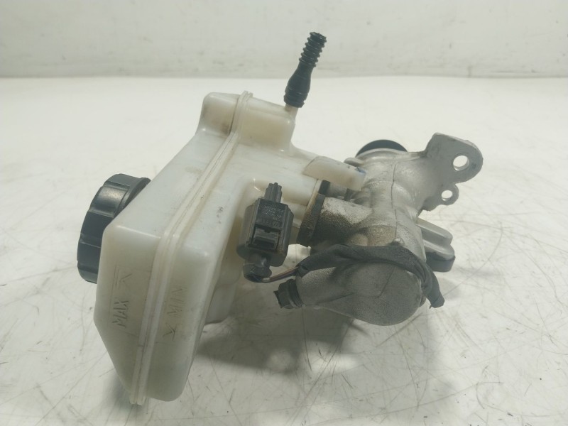 Recambio de bomba freno para volkswagen passat berlina (cb2) 2.0 tdi referencia OEM IAM 8V1611021A 5Q1611301C 