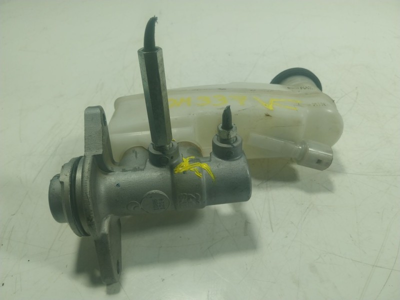 Recambio de bomba freno para toyota hilux referencia OEM IAM 472010K580  