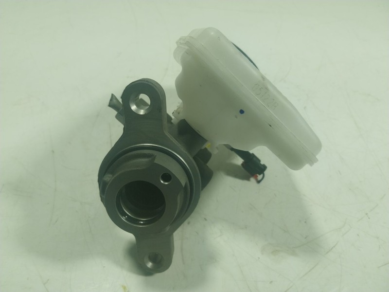 Recambio de bomba freno para tesla y referencia OEM IAM   
