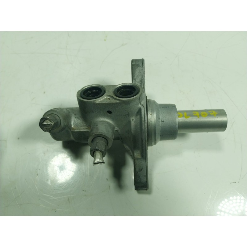 Recambio de bomba freno para smart forfour ev eq 17.6 kwh referencia OEM IAM  SIN REFERENCIA 