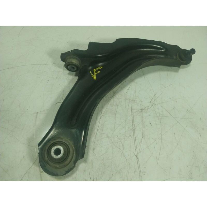 Recambio de brazo suspension inferior delantero derecho para renault zoe 68 kw referencia OEM IAM   