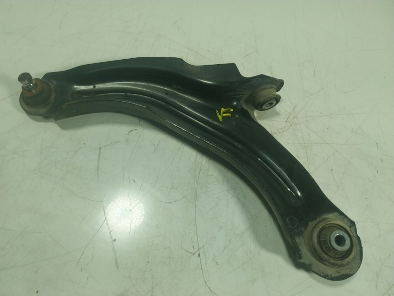 Recambio de brazo suspension inferior delantero izquierdo para renault zoe 68 kw referencia OEM IAM   