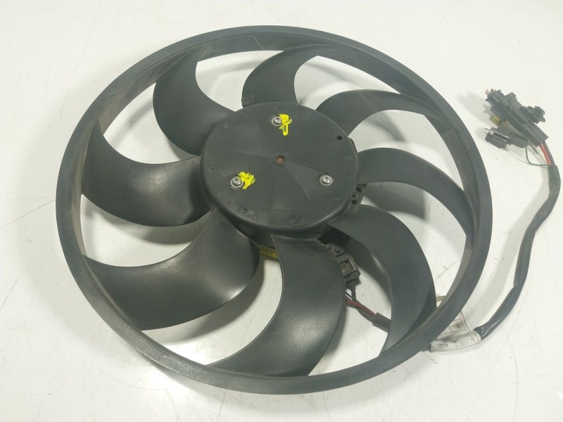 Recambio de electroventilador para renault zoe referencia OEM IAM  945002400 