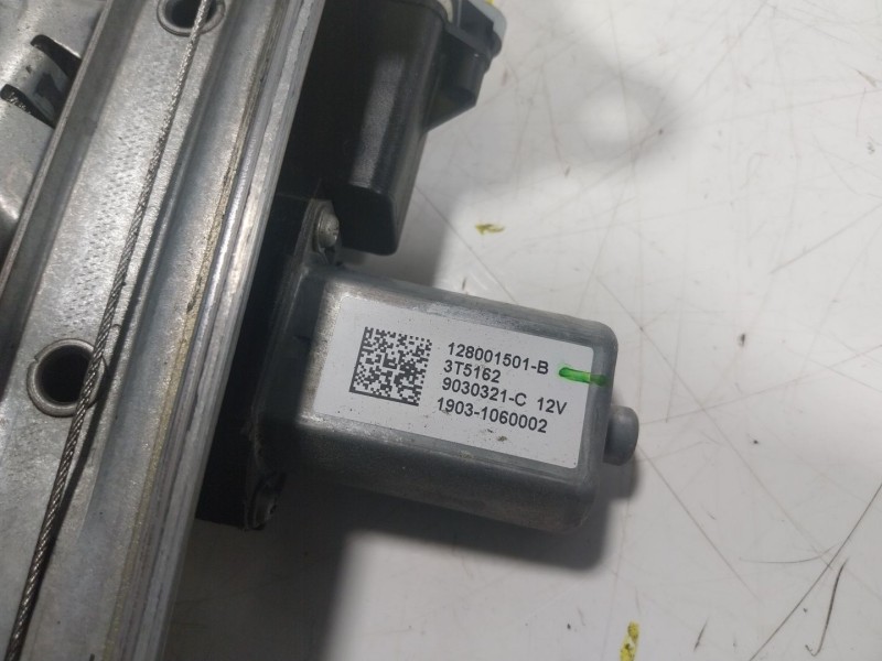 Recambio de elevalunas delantero izquierdo para renault zoe referencia OEM IAM  807215899R 