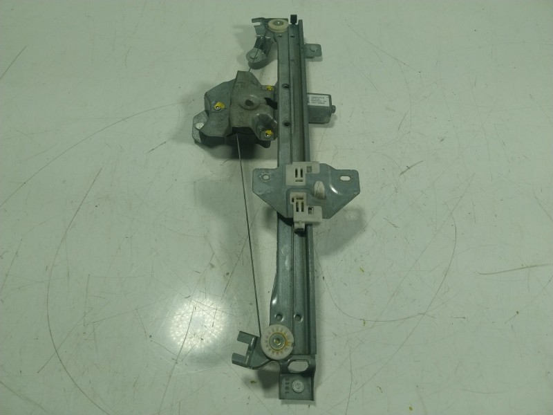 Recambio de elevalunas trasero izquierdo para renault zoe referencia OEM IAM  827218510R 