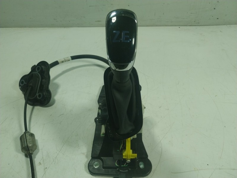 Recambio de palanca cambio para renault zoe referencia OEM IAM  341040598R 